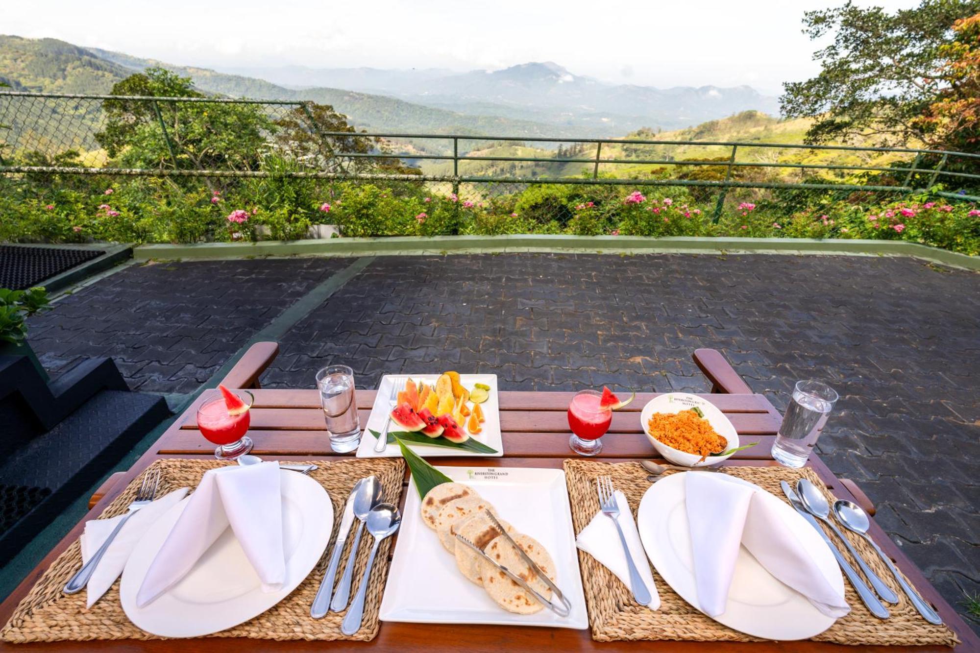 The Riverston Grand Matale Bagian luar foto