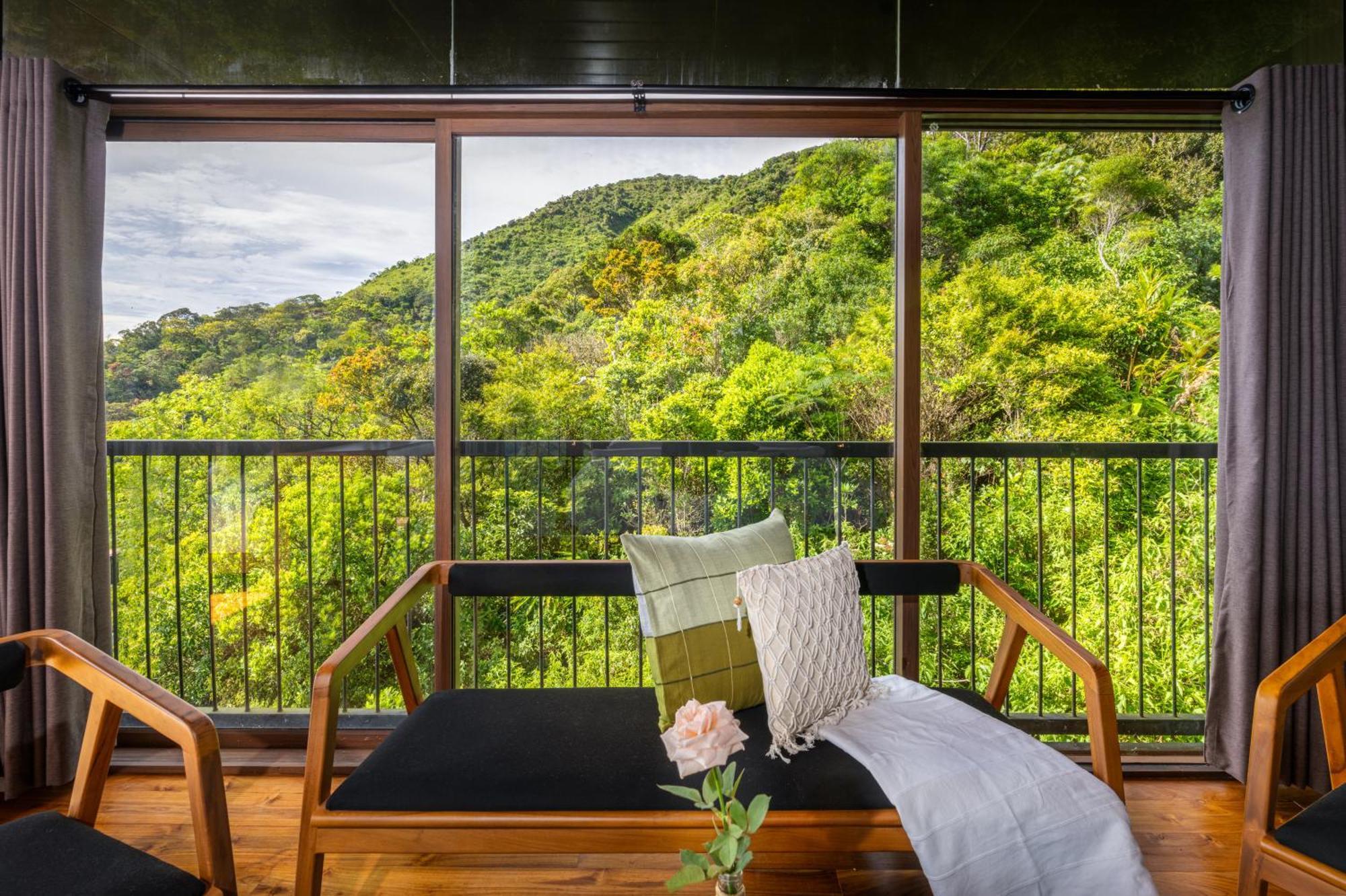 The Riverston Grand Matale Bagian luar foto